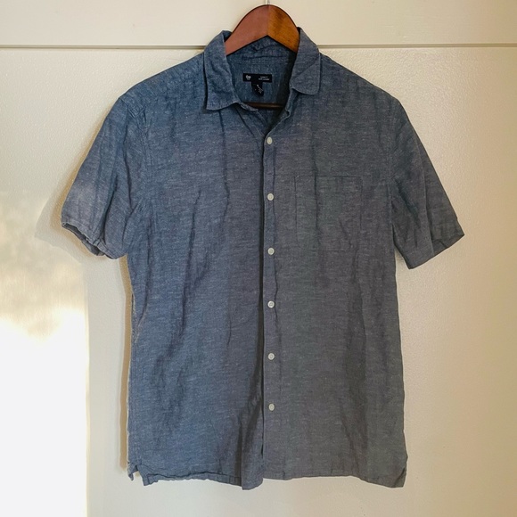 GAP Other - GAP M Blue Chambray Linen Cotton Blend Button Down Short Sleeve Shirt